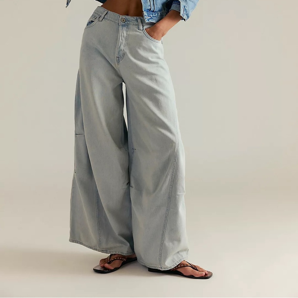 NWOT We The Free Westward Demi Jeans Raw Hem Cropped Denim Women’s 25